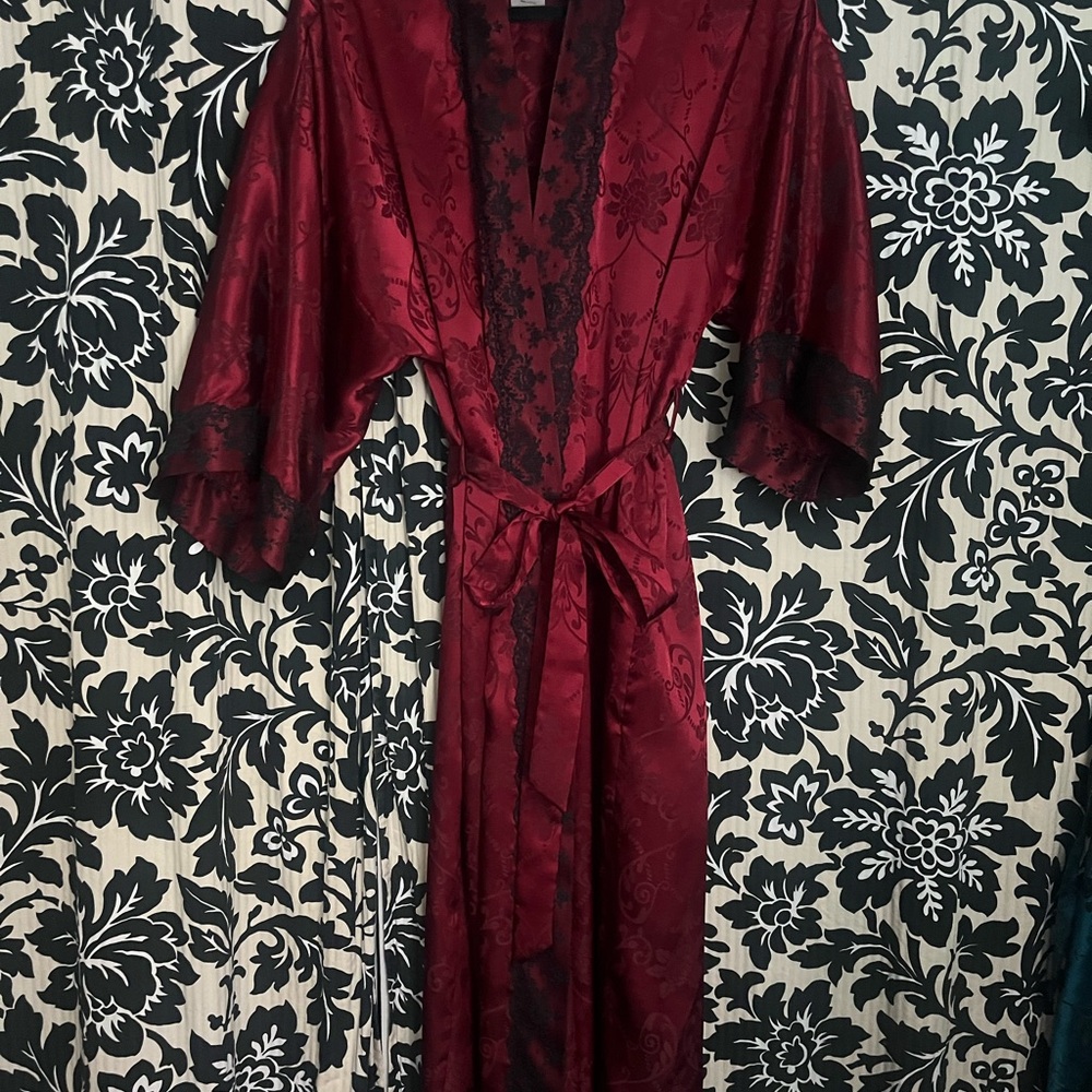 Women's Burgundy Satin Lace-Trim Robe with Tie Waist